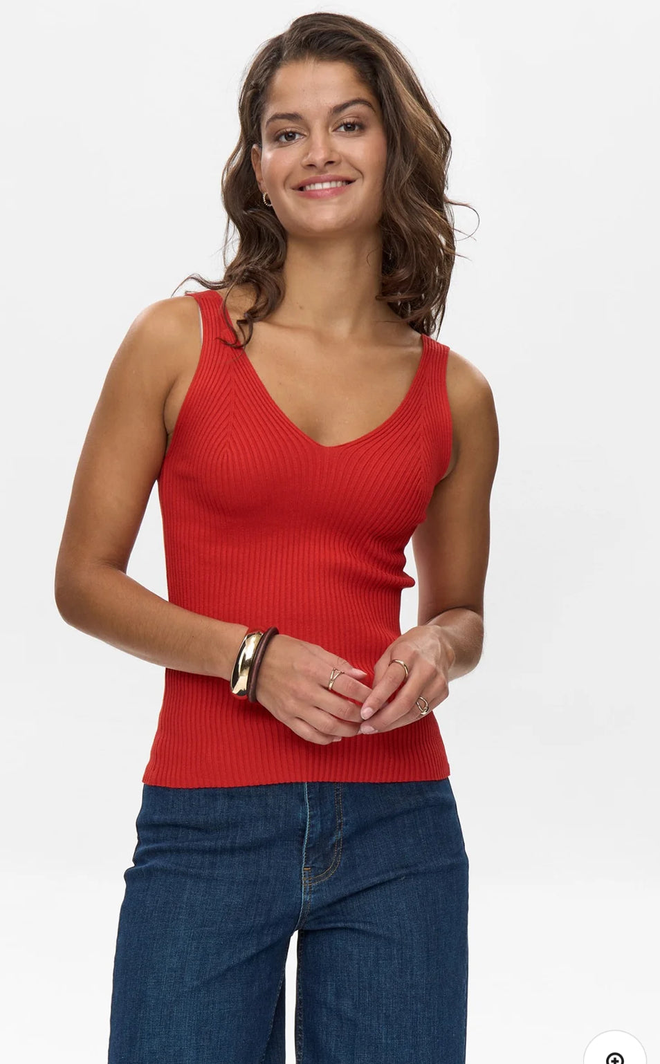 NUCERYS TOP