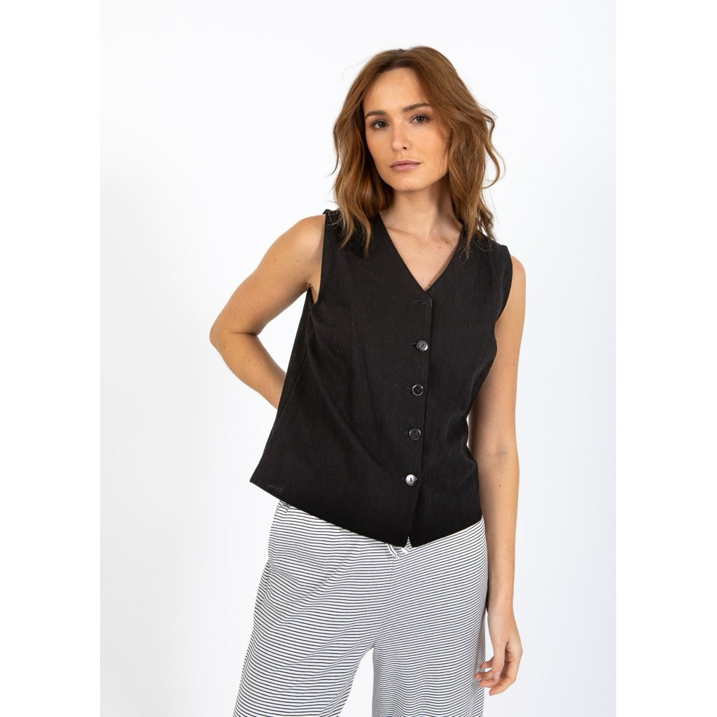 CC Heart SCOUT Linen-look Vest Top