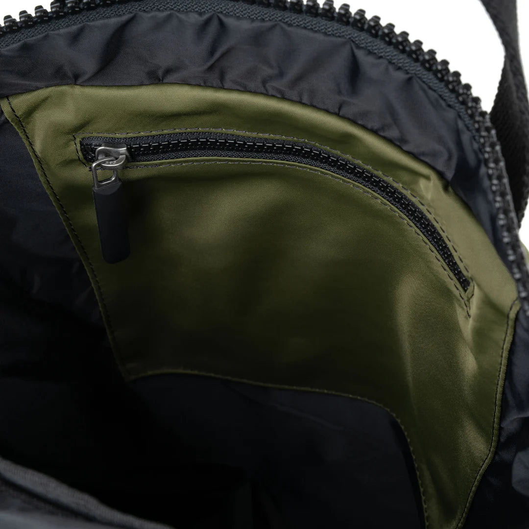 Camden J Recycled Nylon Bag - Medium