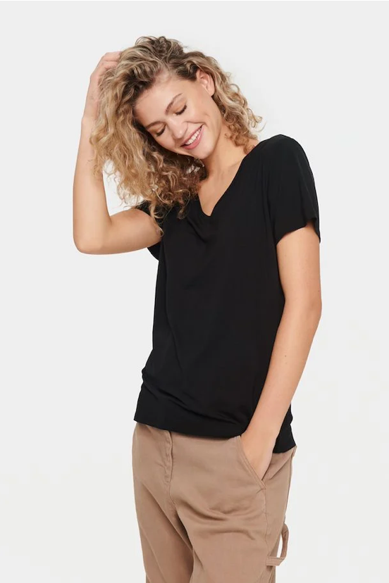 AdeliaSZ V-Neck T-Shirt - Black