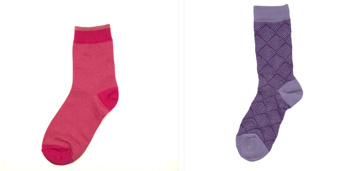 Lilac and Pink Mix Duo Soc kBox with Embroidered Pin