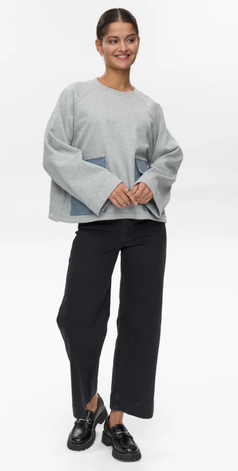 NUZHELLY SWEATSHIRT