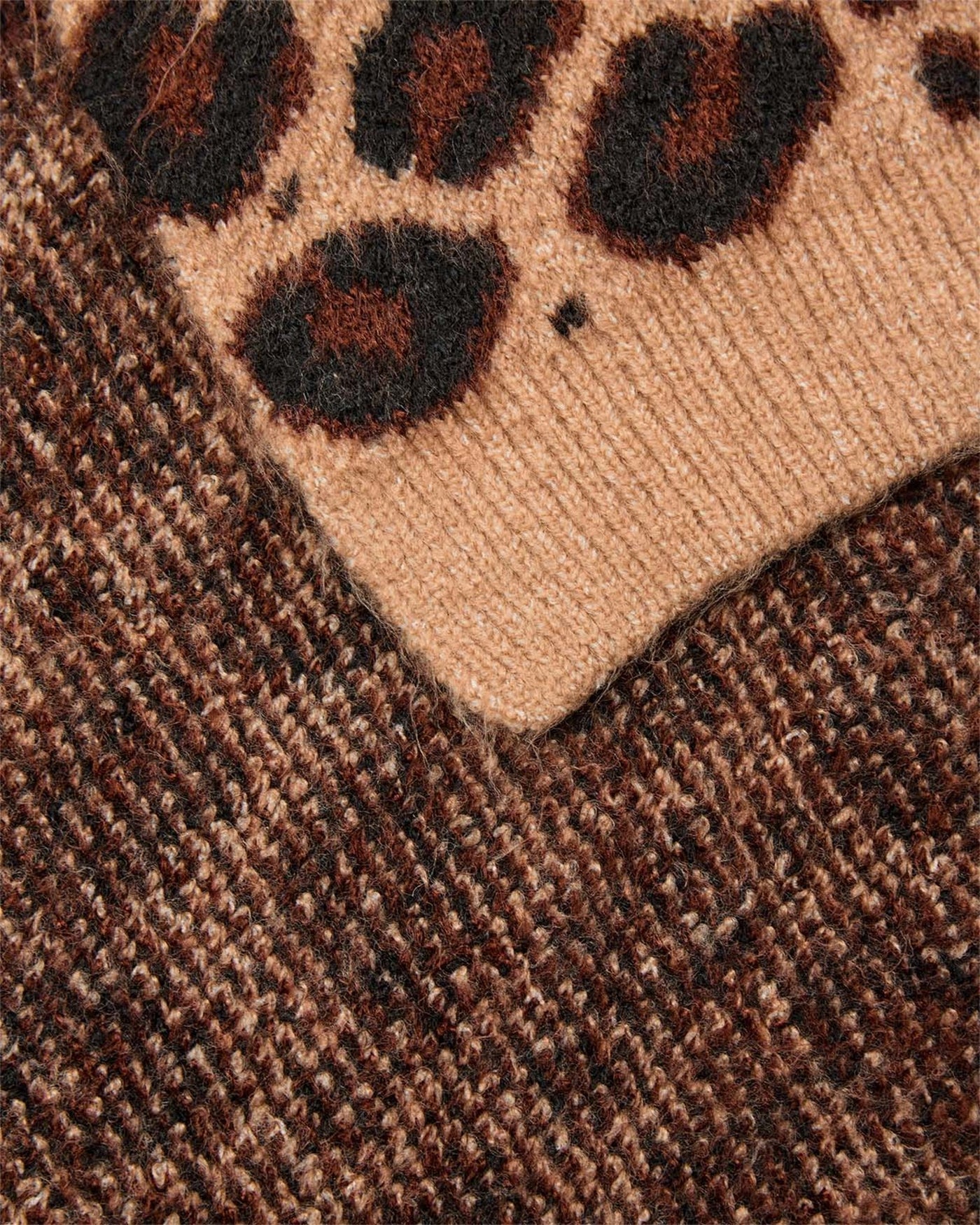 Nulenoa Scarf