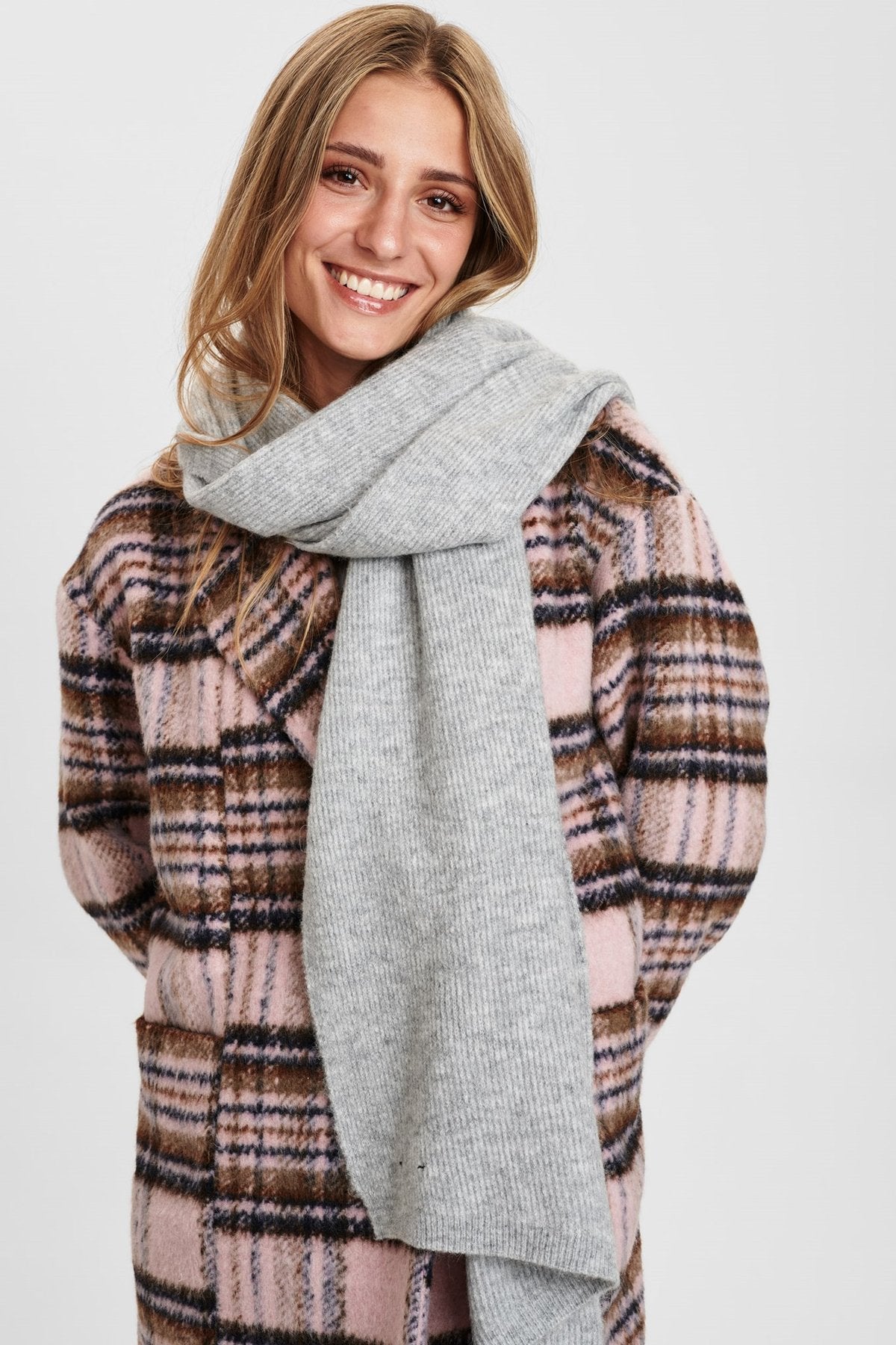 Nuallen Knitted Scarf - Light Grey Melange