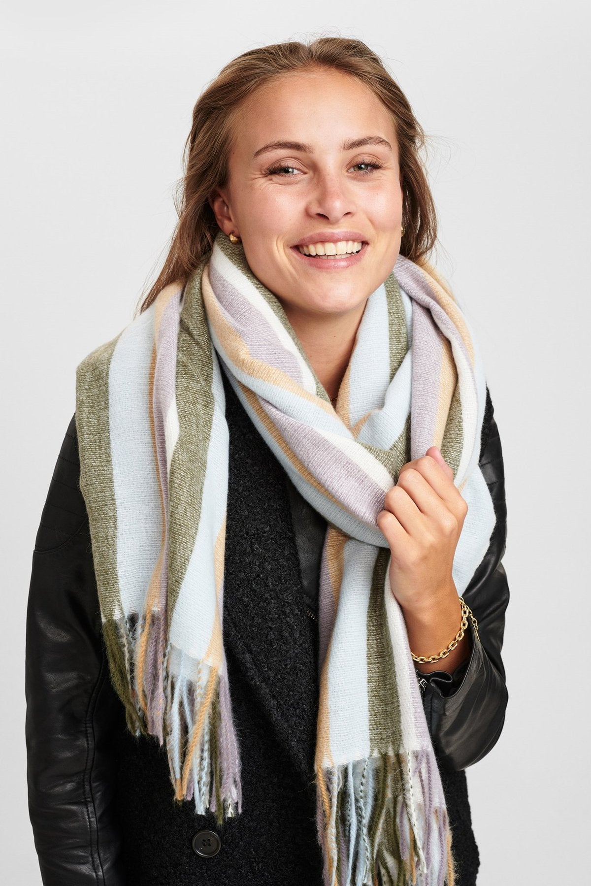 Nubali Scarf - Grape Leaf