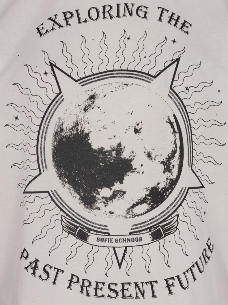 Exploring T-Shirt