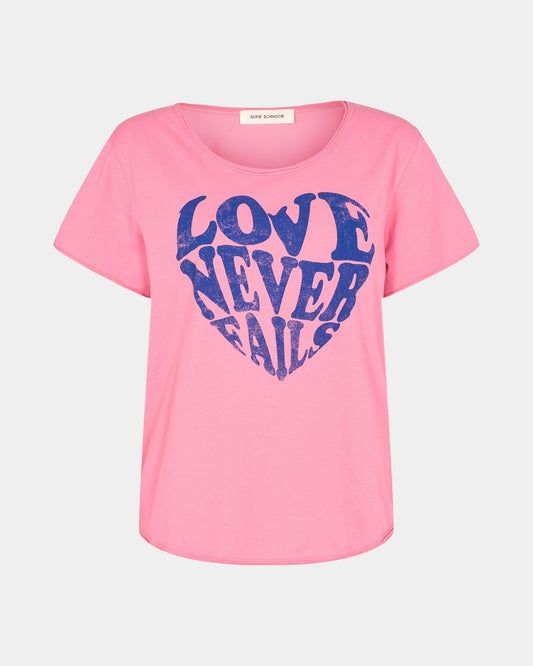 LOVE NEVER FAILS TEE - BRIGHT PINK