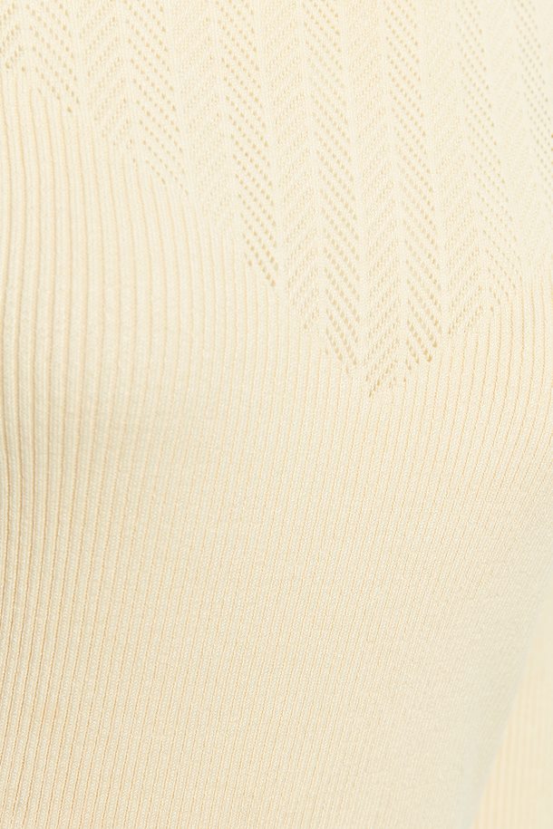 knitted pullover - banana
