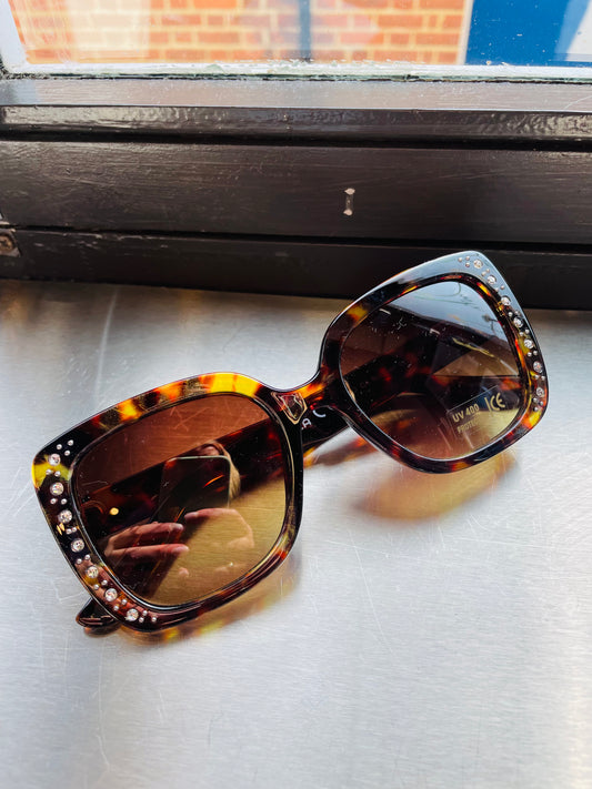 PCHELLA SUNGLASSES