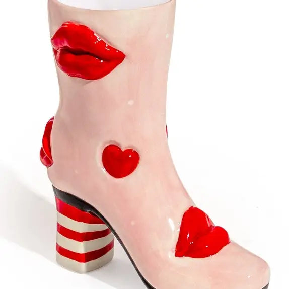 HEART AND LIPS BOOT CERAMIC VASE