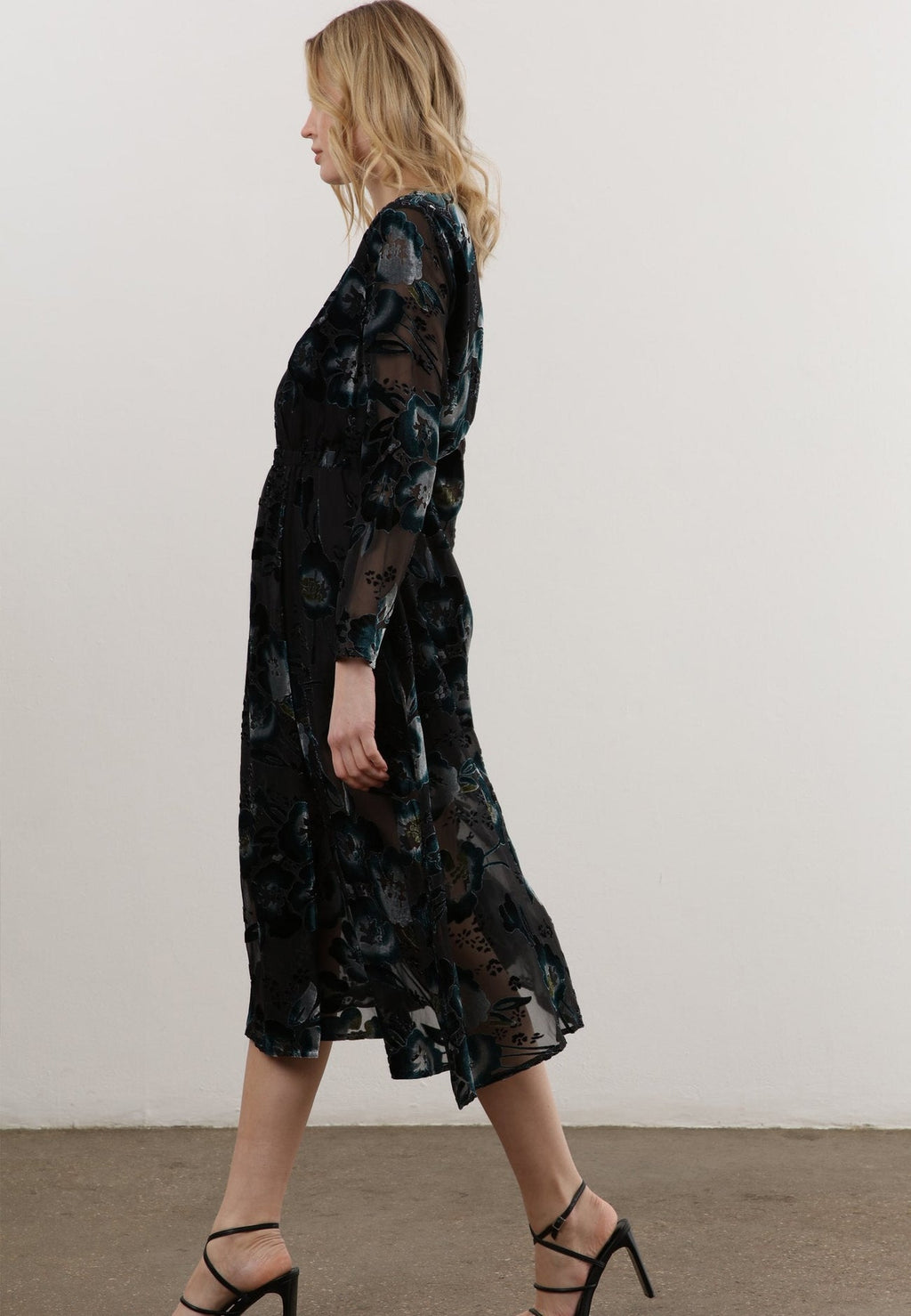 Luminosity Dress - (Velvet Burn Out)