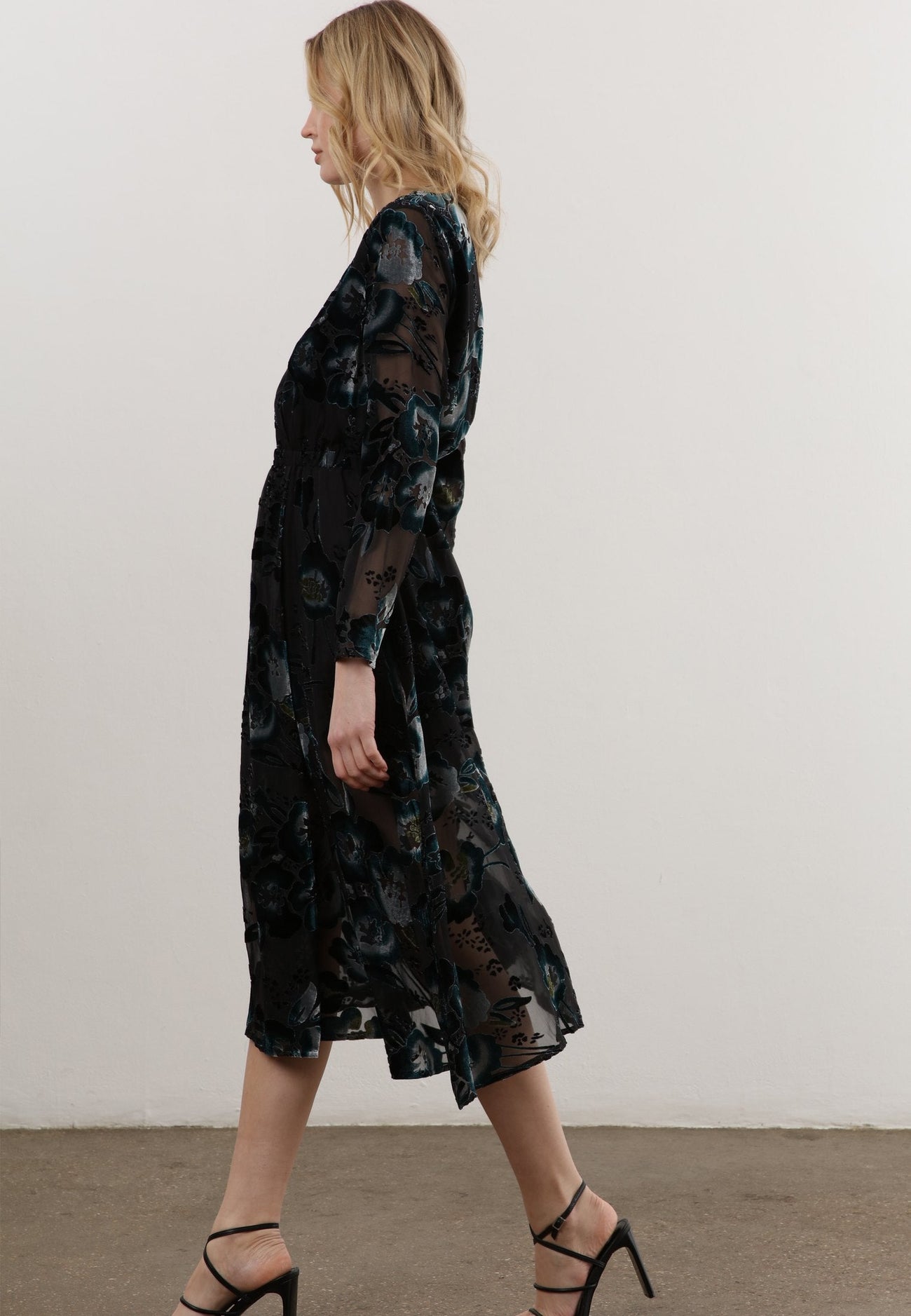 Luminosity Dress - (Velvet Burn Out)