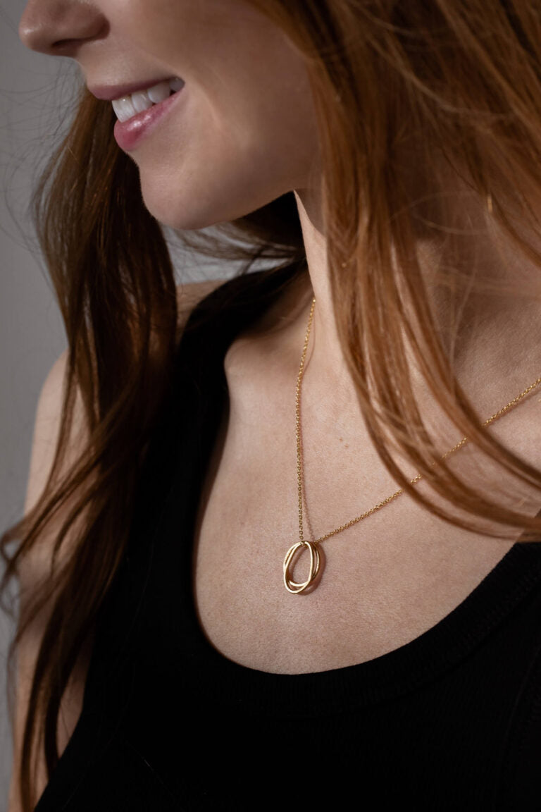 Verona Loop Necklace