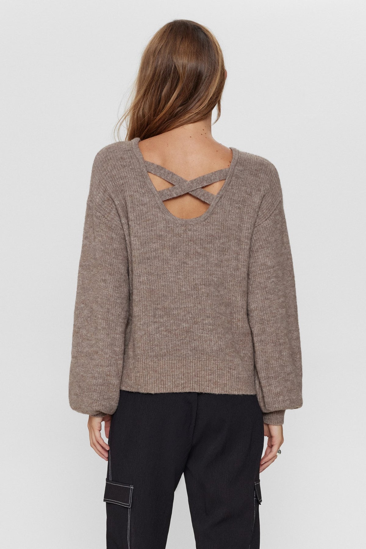 NUMELIA PULLOVER - brownie