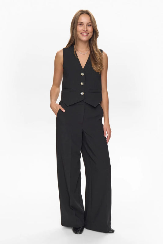 NUALMUT VEST - Caviar