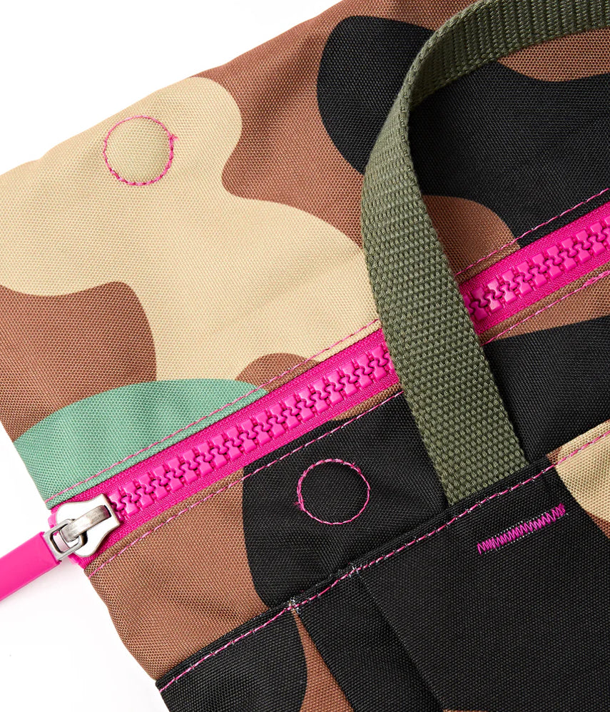 Camden J Recycled Nylon Bag - Medium