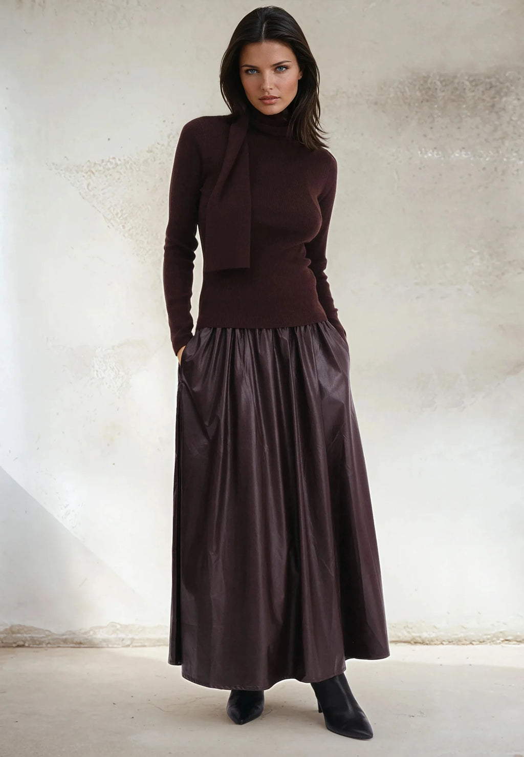 SOPHIE PLEATHER SKIRT