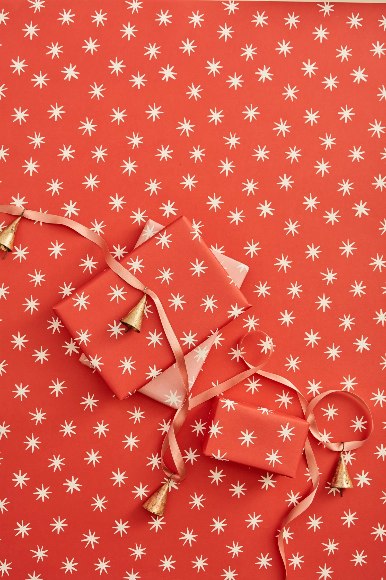 Red Stars Gift Wrap