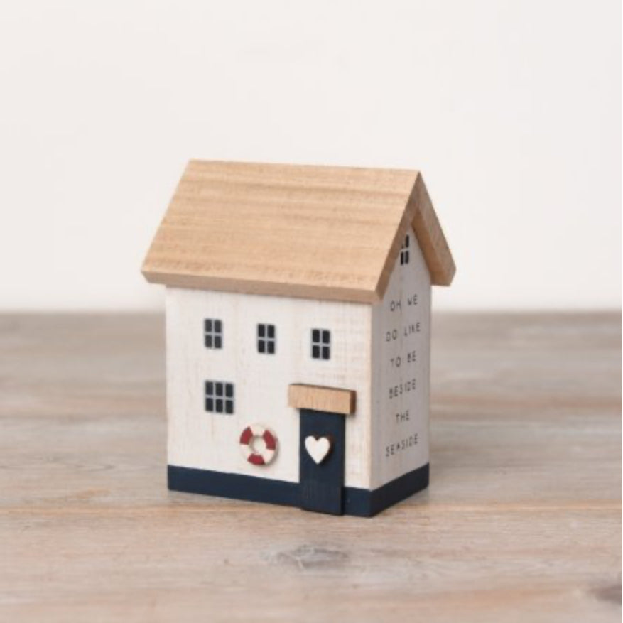 Wooden Beach House 12cm