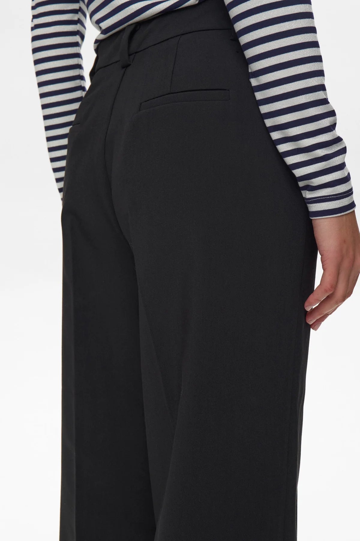 NUALMUT PANTS - Caviar