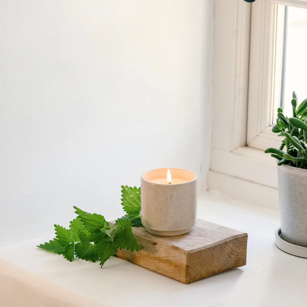 Bergamot & Nettle Sand Dune Pot Candle