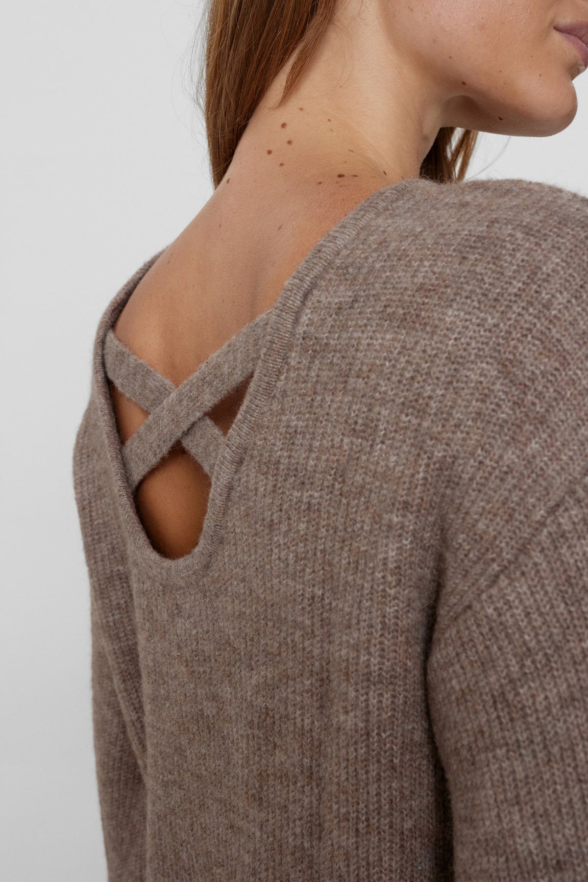 NUMELIA PULLOVER - Brownie