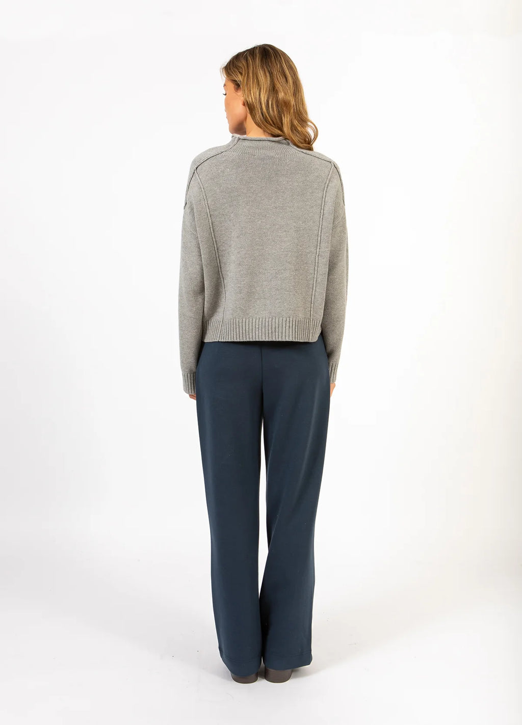 AVERY TURTLENECK - GREY