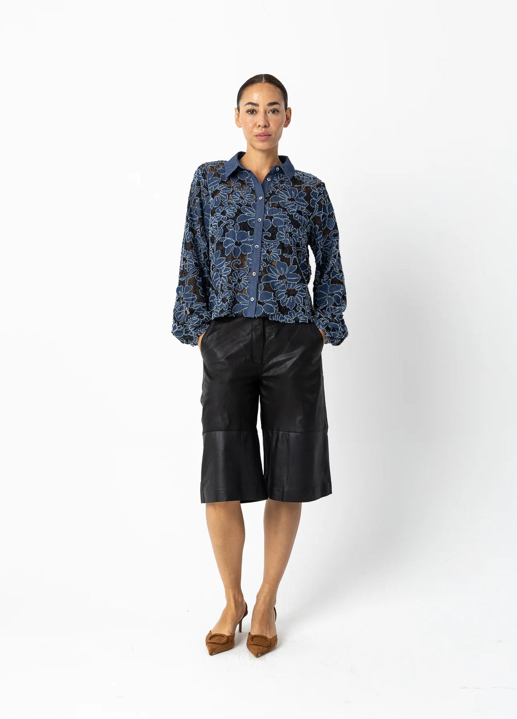 DENIM FLOWER STRUCTURE SHIRT