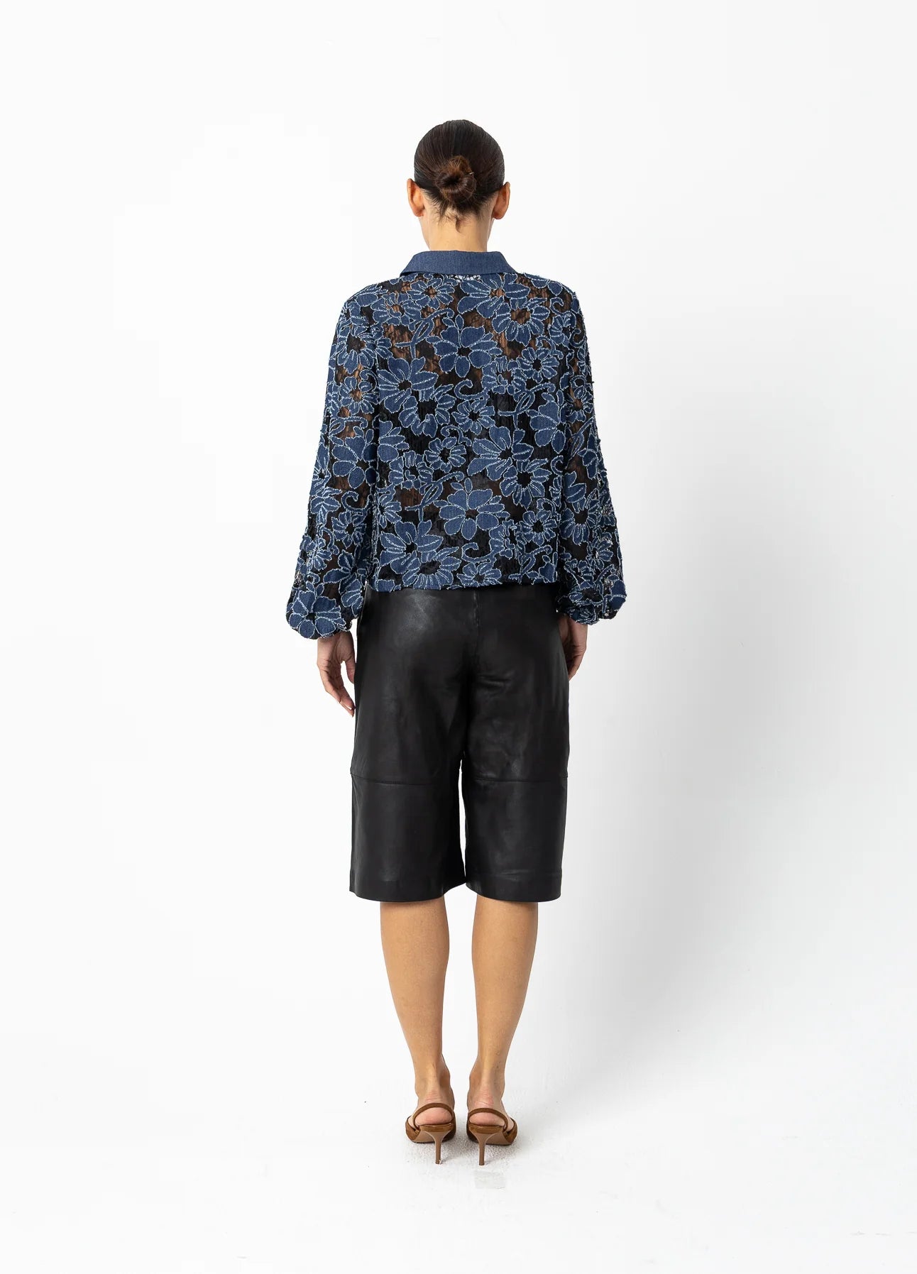 DENIM FLOWER STRUCTURE SHIRT