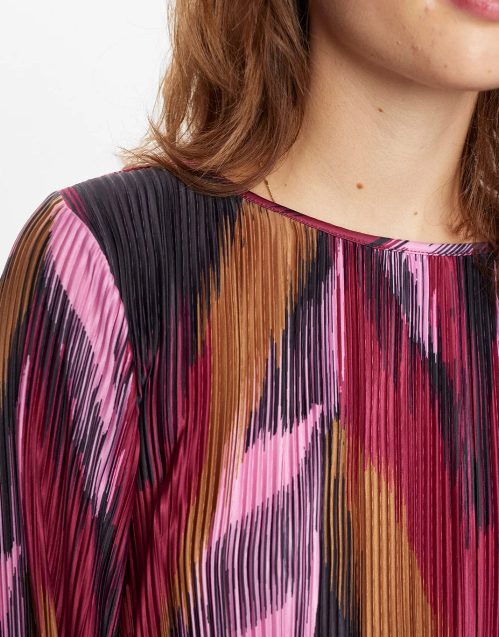 NULEAVY BLOUSE - Beet Red