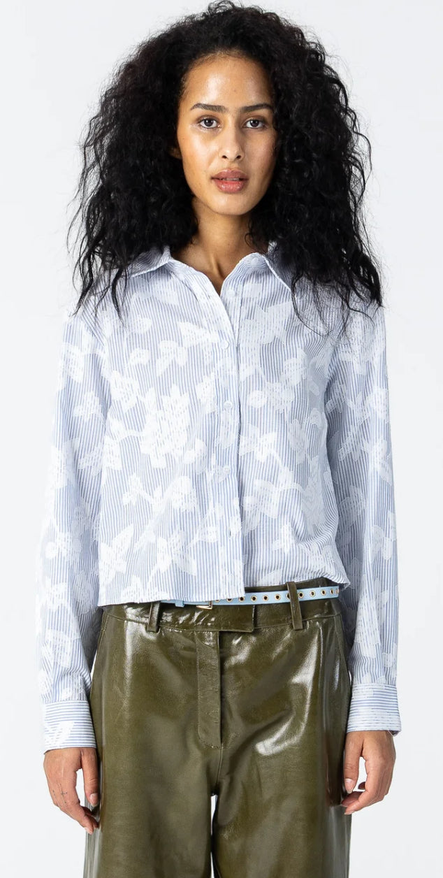 SHIRT WITH FLOWER DECORATION