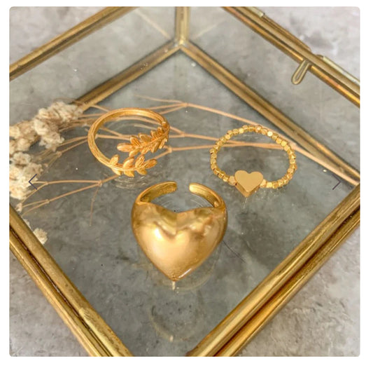 Peggy Heart Ring