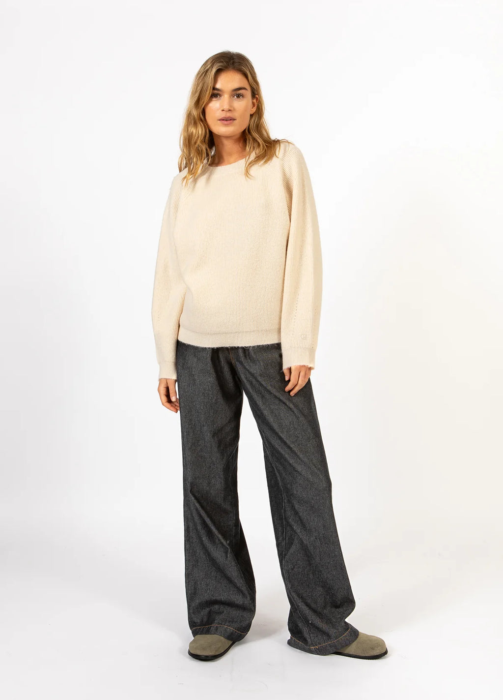 EMMA O-NECK SWEATER - CREAM