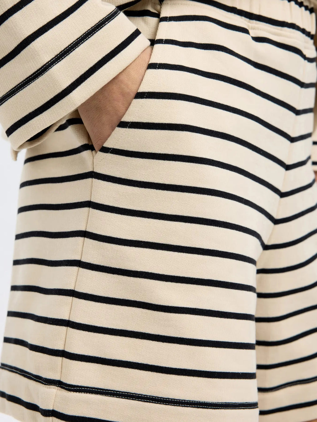 SLFELISE HW STRIPED SHORTS