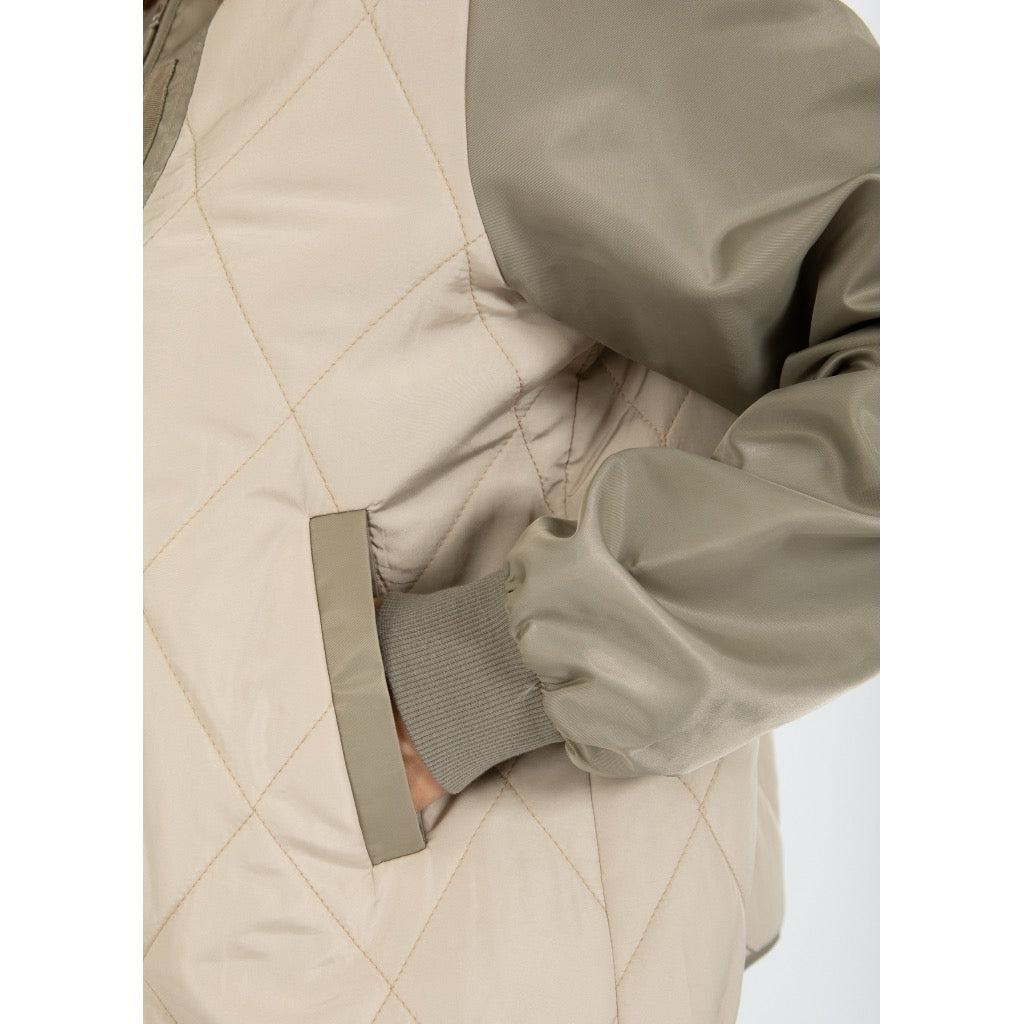 QUILTED BOMBER JACKET