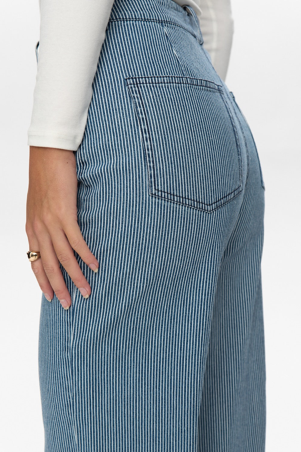 NUERINA PANTS