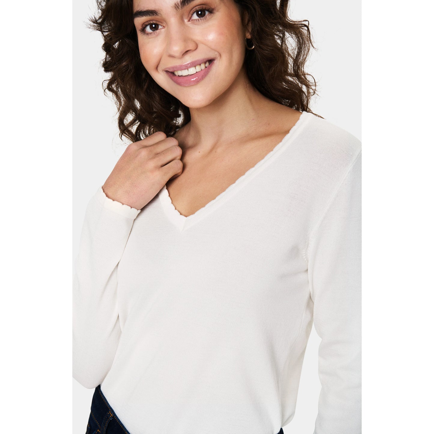 MilaSZ LS V-Neck Pullover