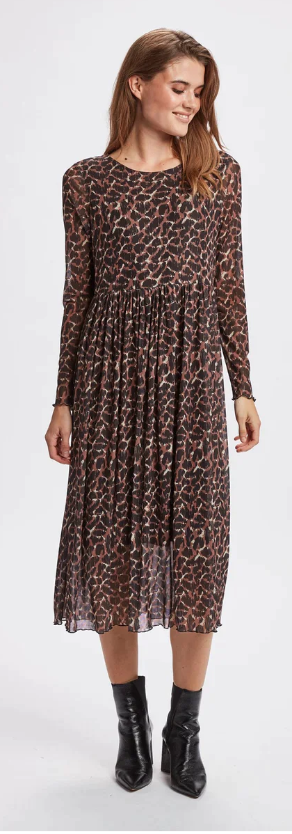 NUFREJA LEO DRESS - NUTMEG