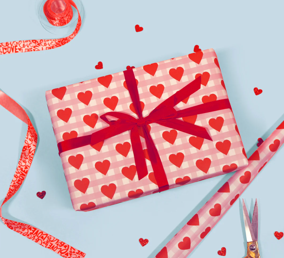 Ginghm Hearts Gift Wrap
