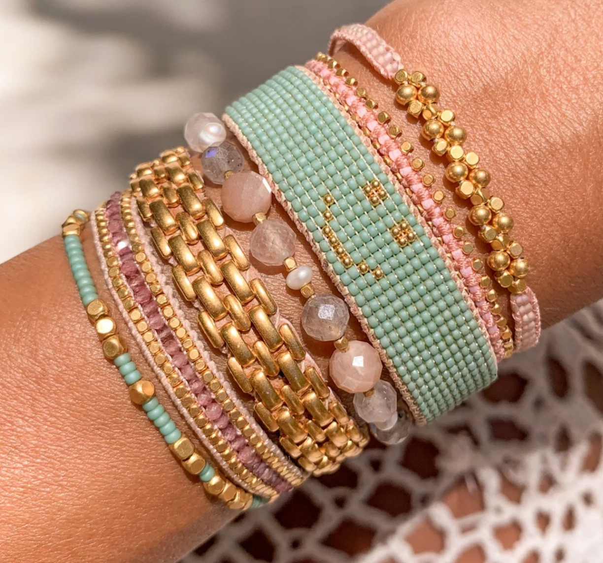 Lulu Carry Bracelet - Foam