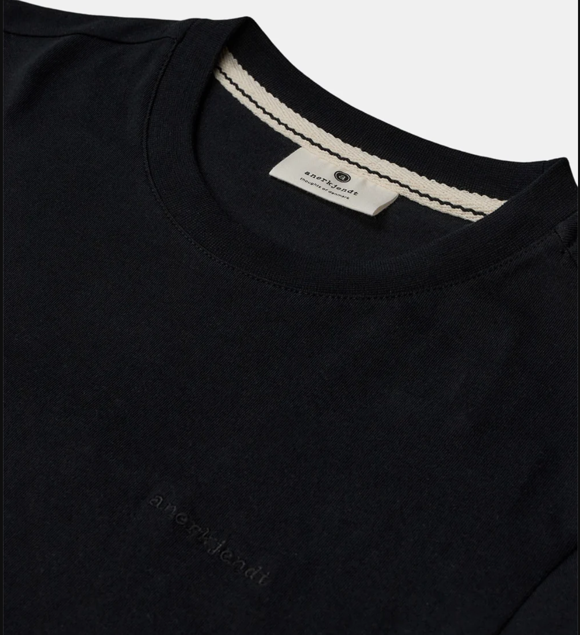 AKROD Short Sleeve Tee - Caviar