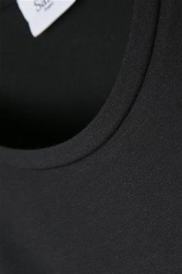 AdeliaSZ T-Shirt - Black