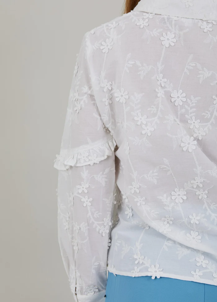 Shirt with 3D Lace