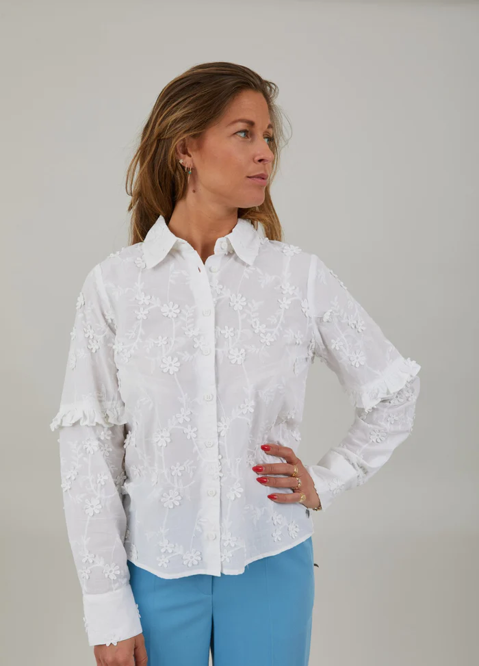 Shirt with 3D Lace