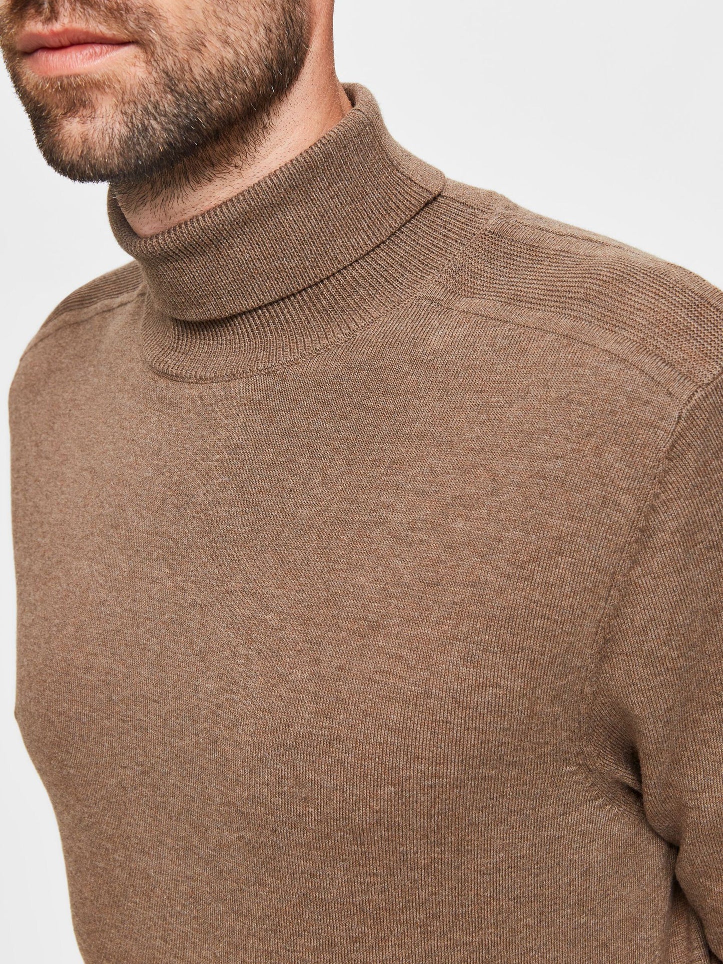 knitted roll neck - teak melange