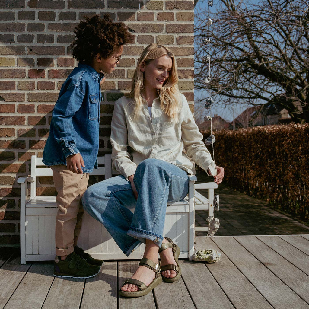 Line Sandals - Dark Olive