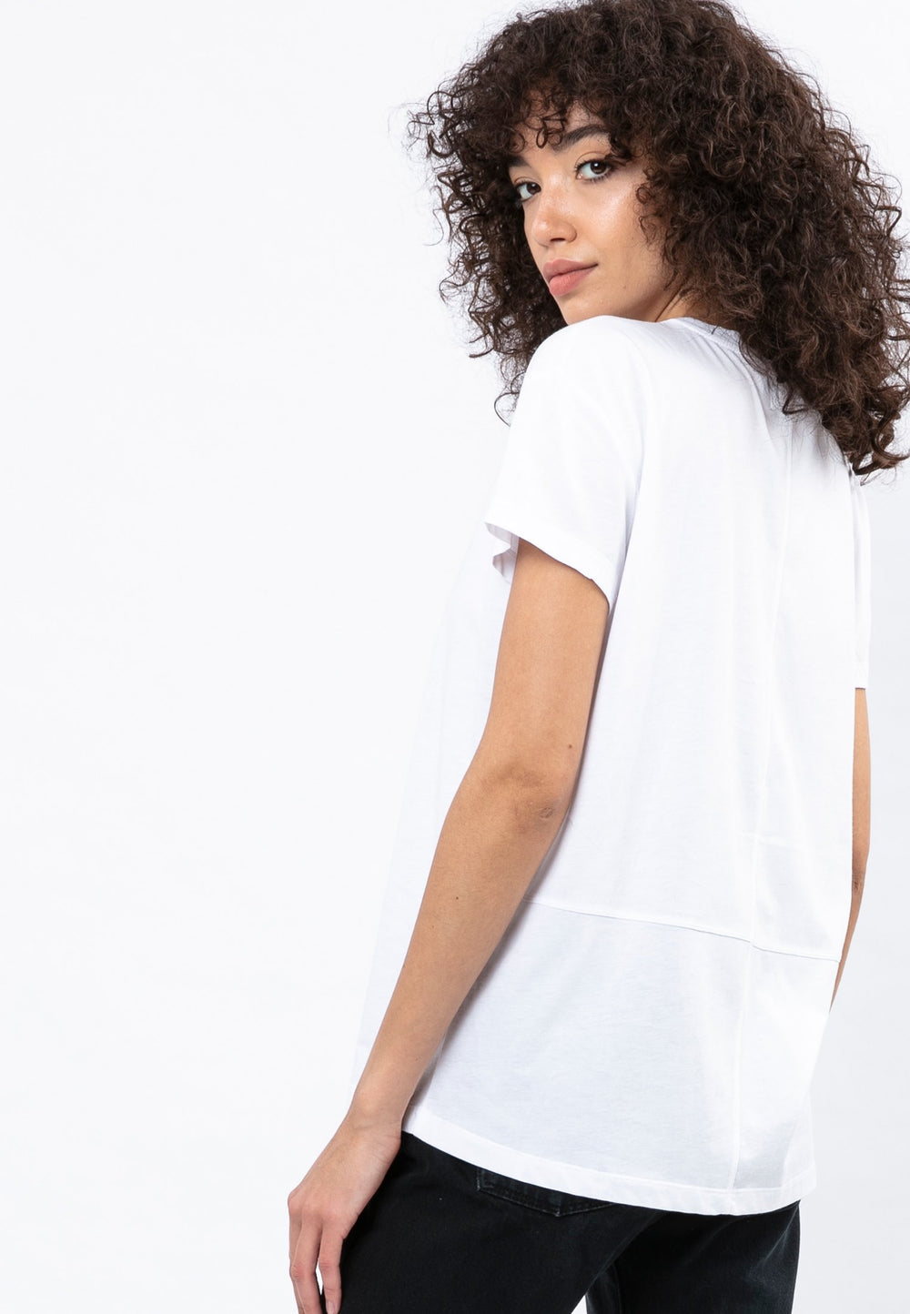 Globe Graphic White Top