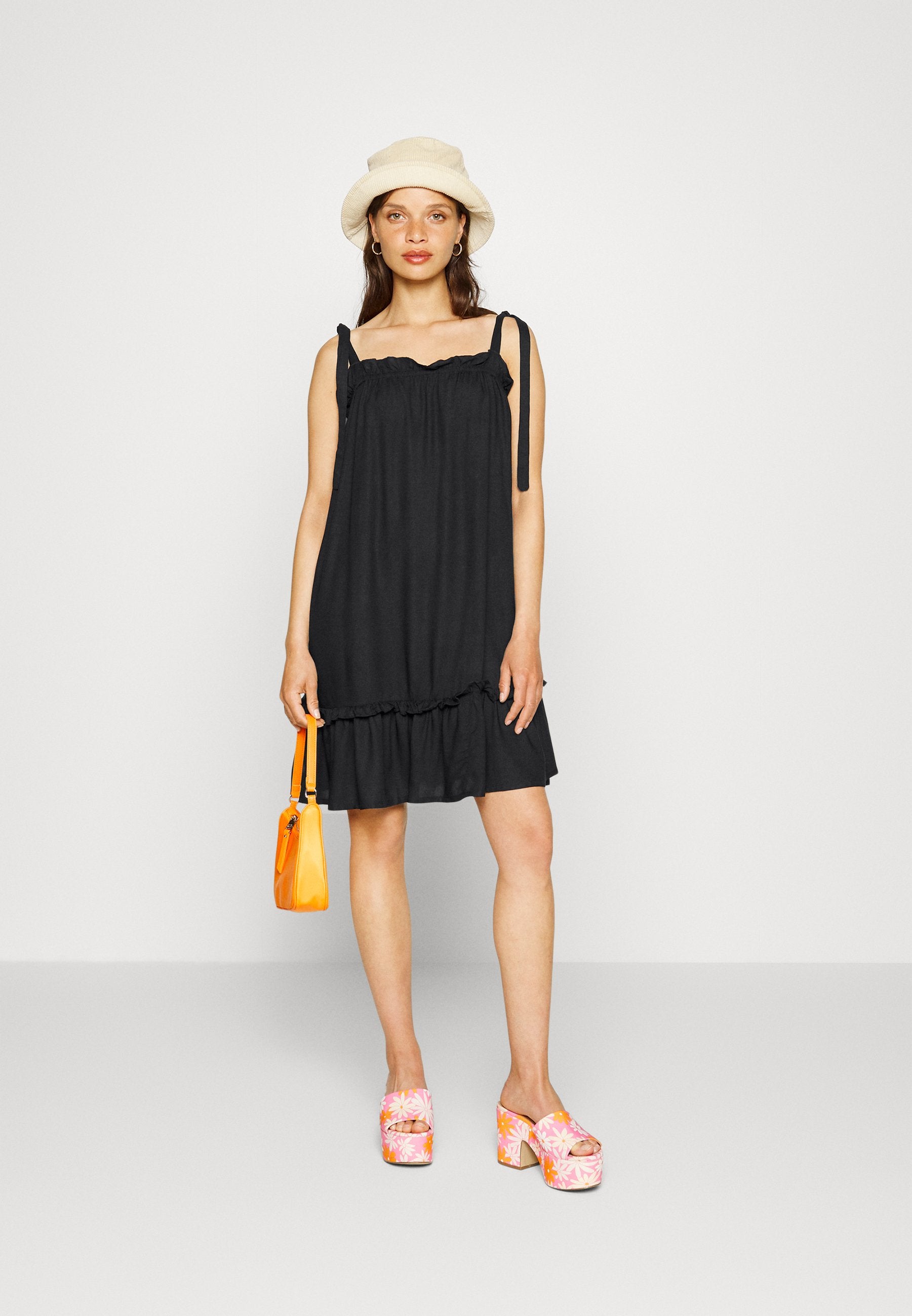 PCVIOLET STRAP DRESS - Black