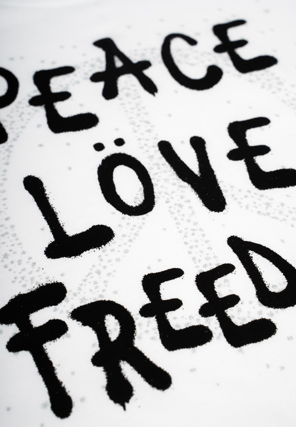 Globe Graphic White Top