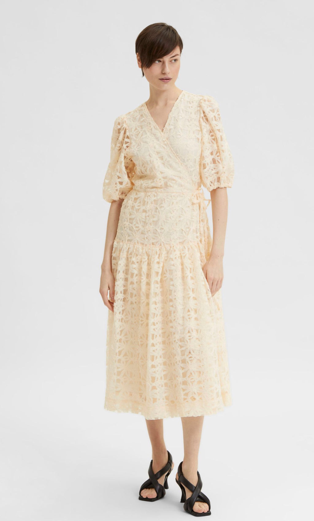 LACE WRAP DRESS - White